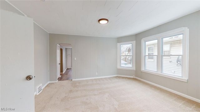 3200 W 94th Street, Cleveland, OH 44102