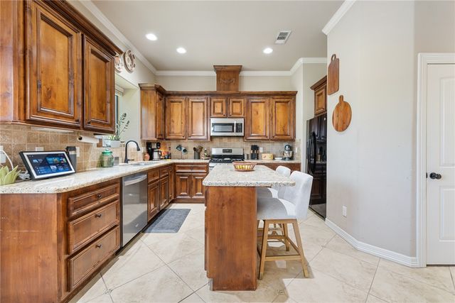 3912 Devrne Drive, College Station, TX 77845