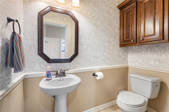 3912 Devrne Drive, College Station, TX 77845