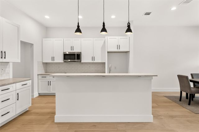 12 Summertime CIR, Wimberley, TX 78676