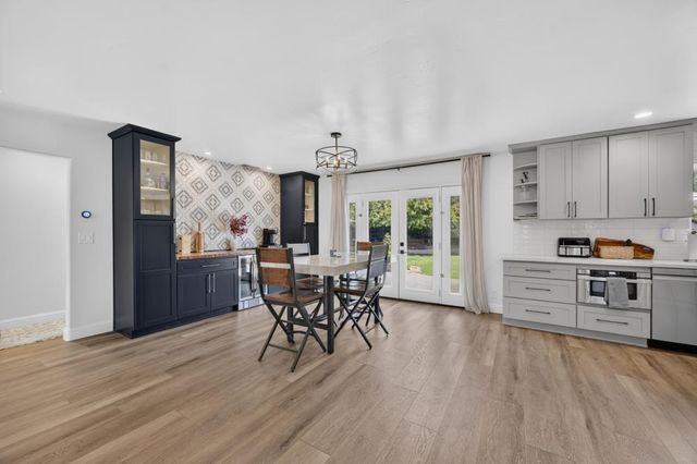 7351 Horseshoe Bar Rd, Loomis, CA 95650
