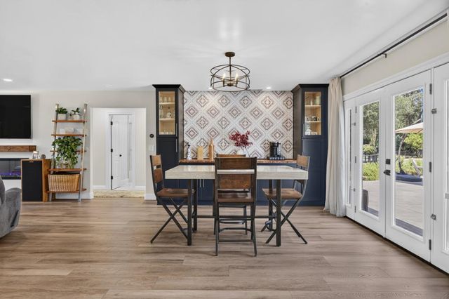 7351 Horseshoe Bar Rd, Loomis, CA 95650