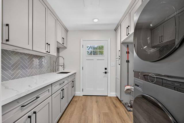 7351 Horseshoe Bar Rd, Loomis, CA 95650
