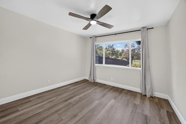 7351 Horseshoe Bar Rd, Loomis, CA 95650