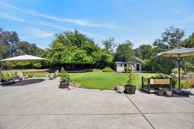 7351 Horseshoe Bar Rd, Loomis, CA 95650
