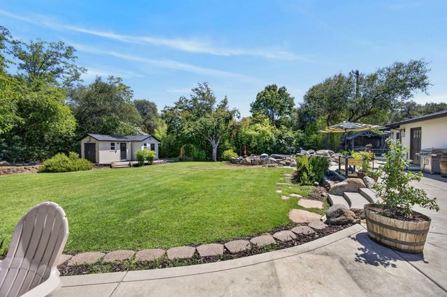 7351 Horseshoe Bar Rd, Loomis, CA 95650