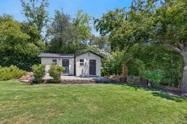 7351 Horseshoe Bar Rd, Loomis, CA 95650