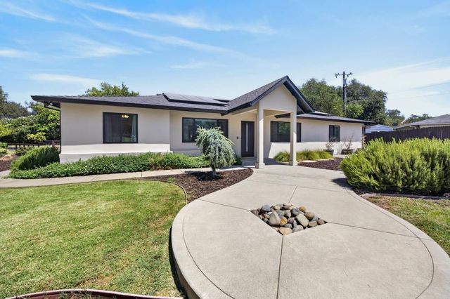 7351 Horseshoe Bar Rd, Loomis, CA 95650
