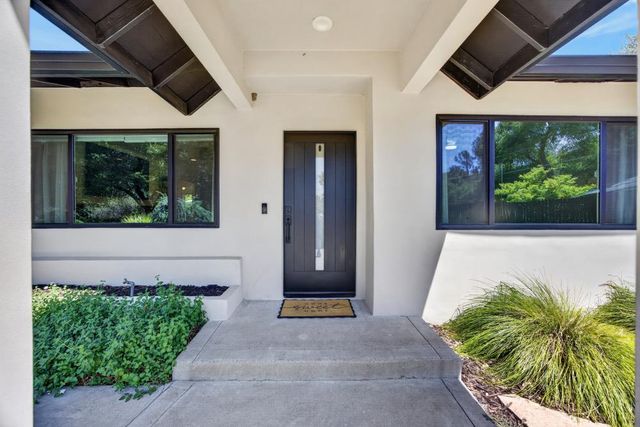 7351 Horseshoe Bar Rd, Loomis, CA 95650