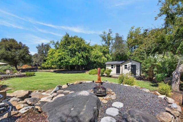 7351 Horseshoe Bar Rd, Loomis, CA 95650