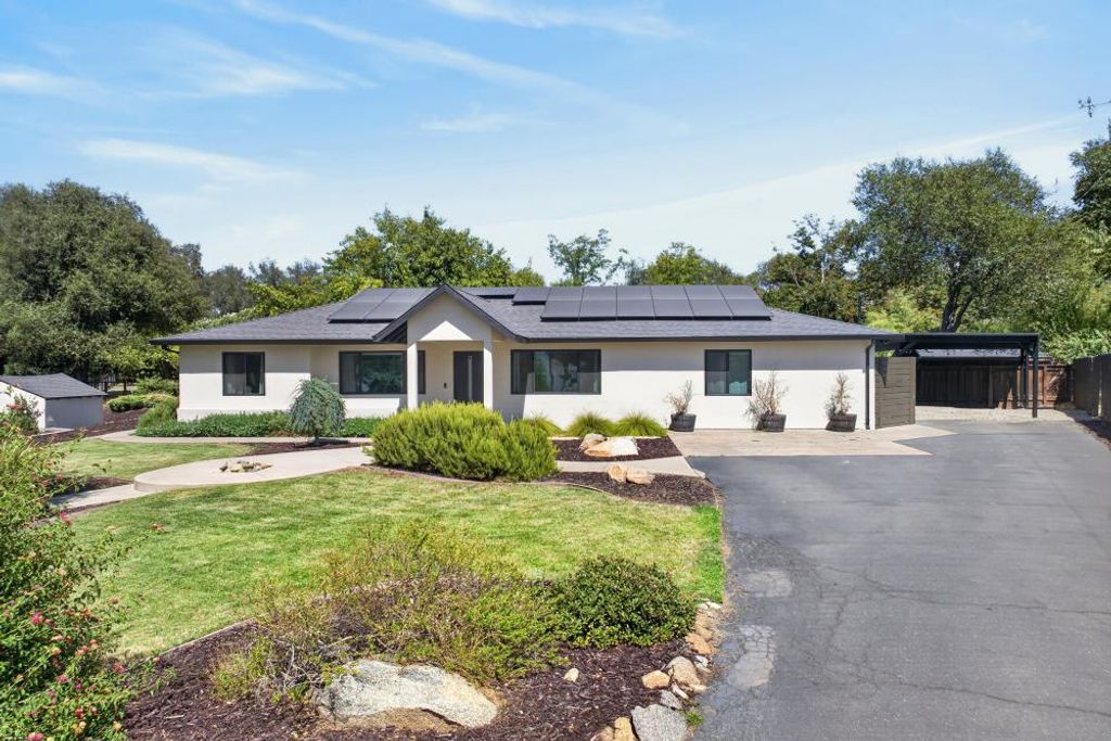 7351 Horseshoe Bar Rd, Loomis, CA 95650