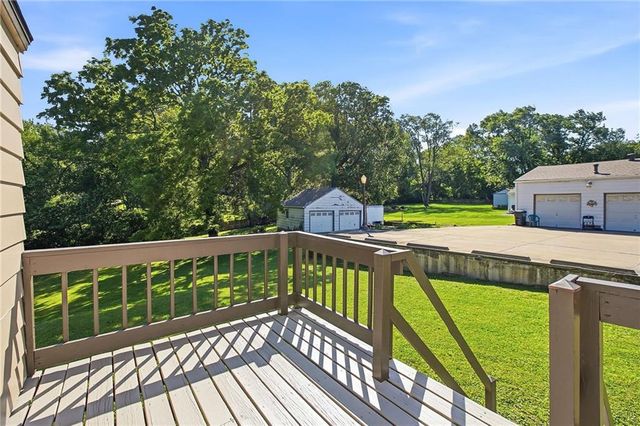 7844 Stover Lane, Kansas City, KS 66109