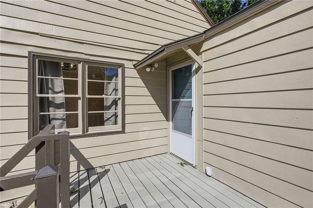 7844 Stover Lane, Kansas City, KS 66109