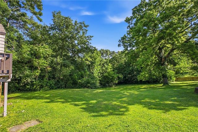 7844 Stover Lane, Kansas City, KS 66109