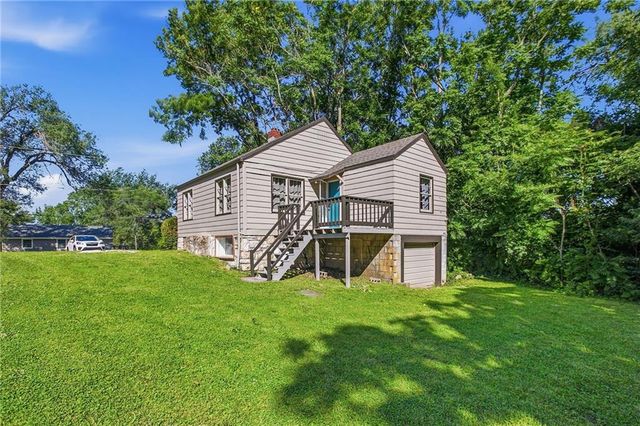 7844 Stover Lane, Kansas City, KS 66109