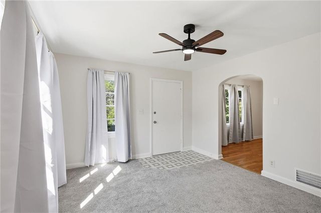 7844 Stover Lane, Kansas City, KS 66109