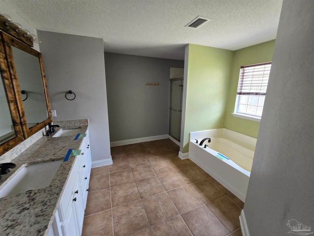7303 Frankfort St, Navarre, FL 32566