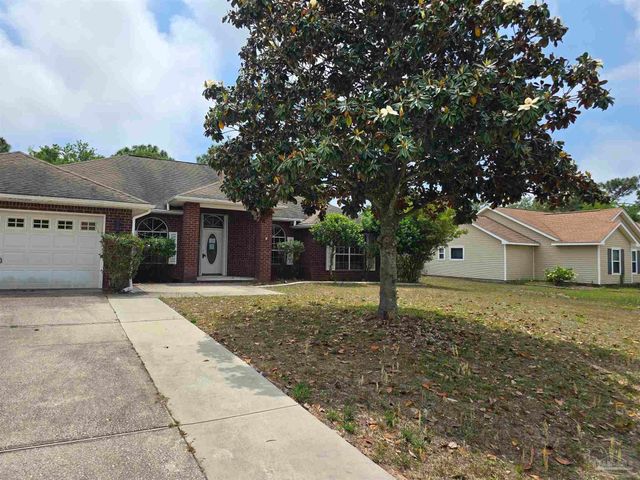 7303 Frankfort St, Navarre, FL 32566
