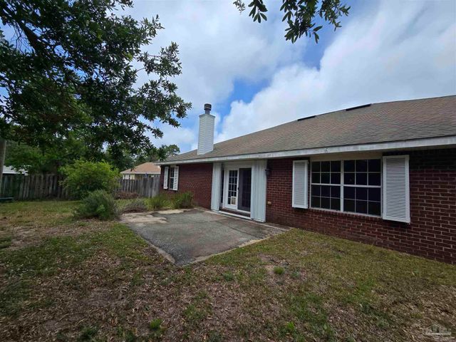 7303 Frankfort St, Navarre, FL 32566