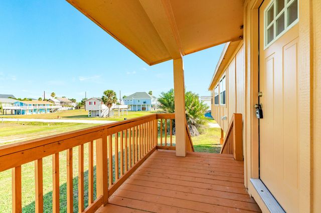 4120 Oleander Drive, Galveston, TX 77554
