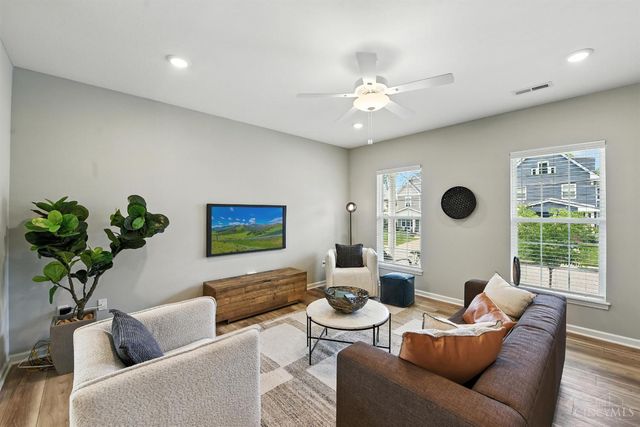 1545 Ruth Avenue, Cincinnati, OH 45207