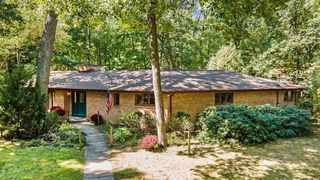 10010 Lloy Street, Portage, MI 49024