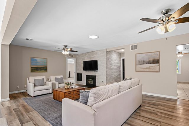 1380 Rogue River Highway, Gold Hill, OR 97525