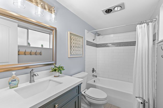 1380 Rogue River Highway, Gold Hill, OR 97525