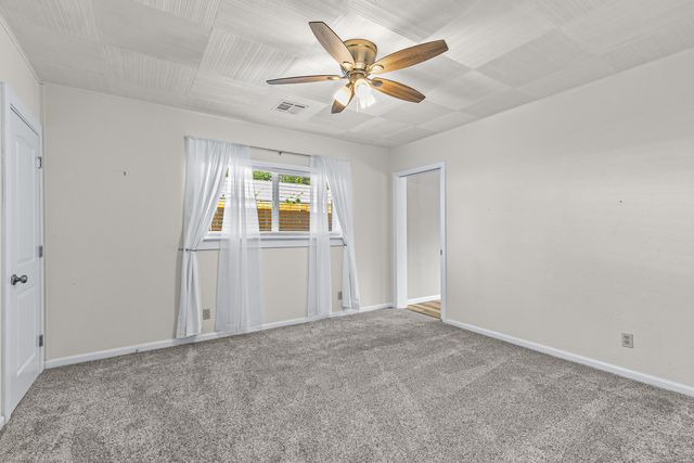 1380 Rogue River Highway, Gold Hill, OR 97525