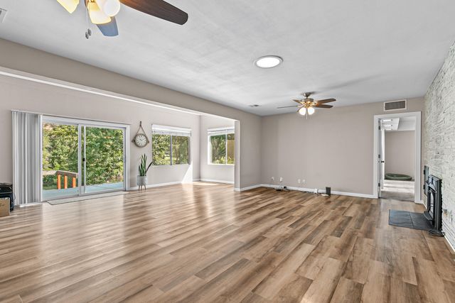 1380 Rogue River Highway, Gold Hill, OR 97525