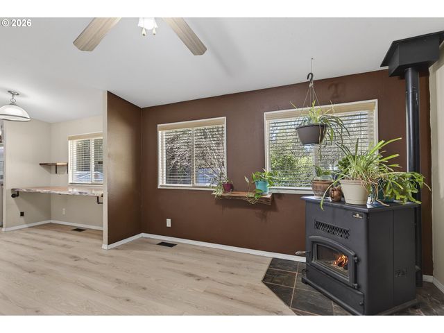32700 Se LEEWOOD Ln 19, Boring, OR 97009