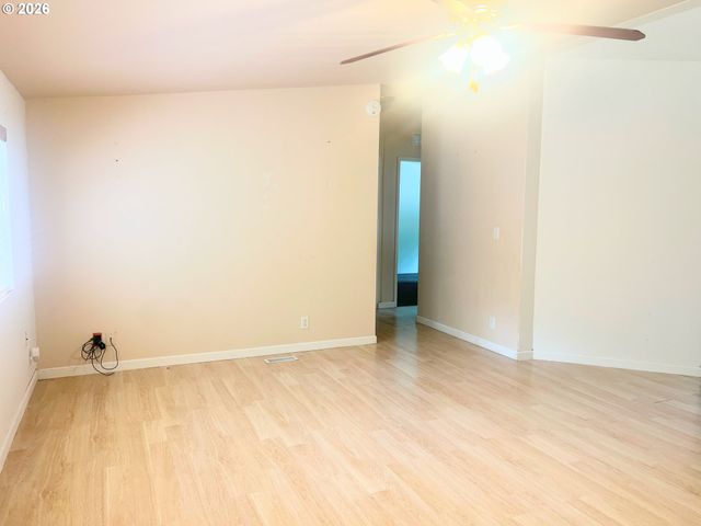 32700 Se LEEWOOD Ln 19, Boring, OR 97009