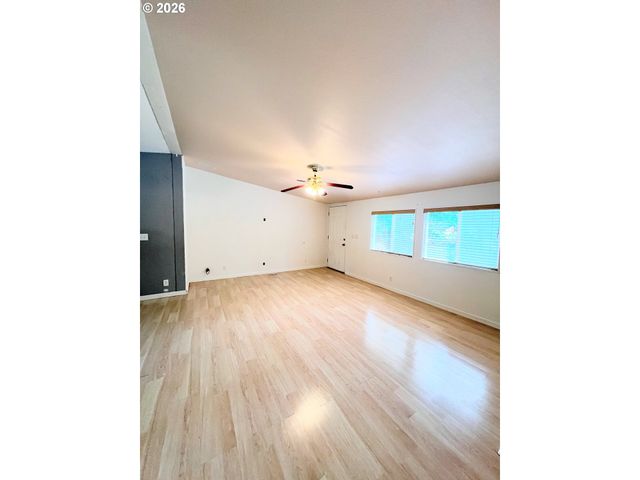 32700 Se LEEWOOD Ln 19, Boring, OR 97009