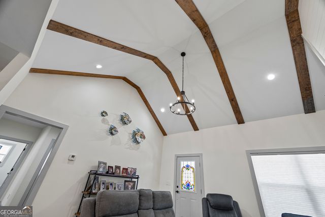 169 View St, Clarkesville, GA 30523