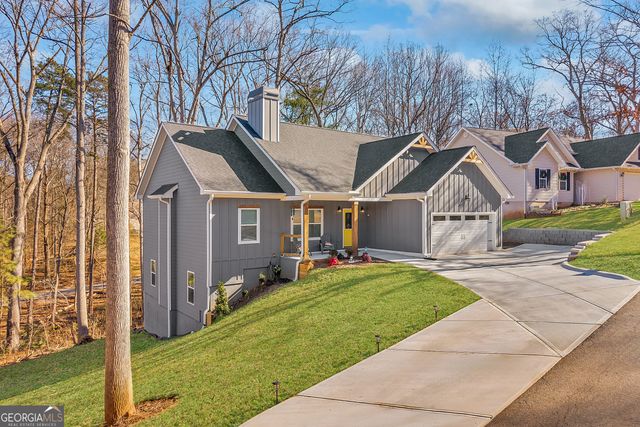 169 View St, Clarkesville, GA 30523