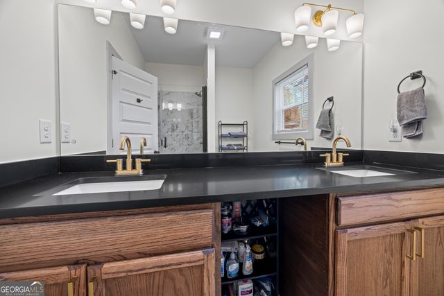 169 View St, Clarkesville, GA 30523