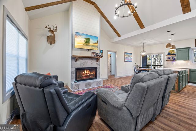 169 View St, Clarkesville, GA 30523