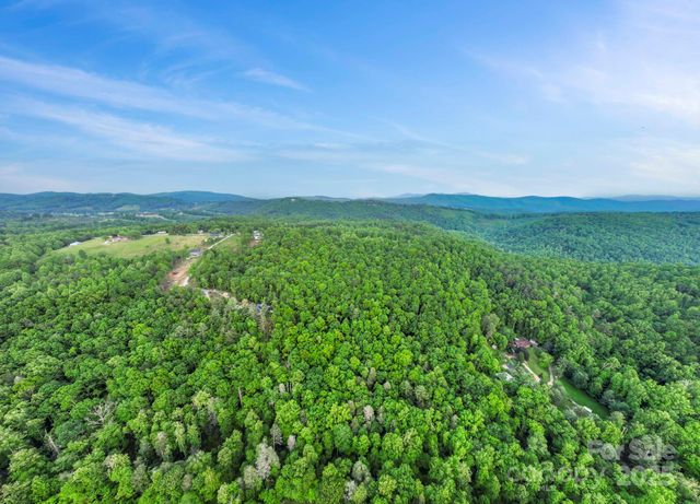 000 John Delk Road 3, Hendersonville, NC 28792