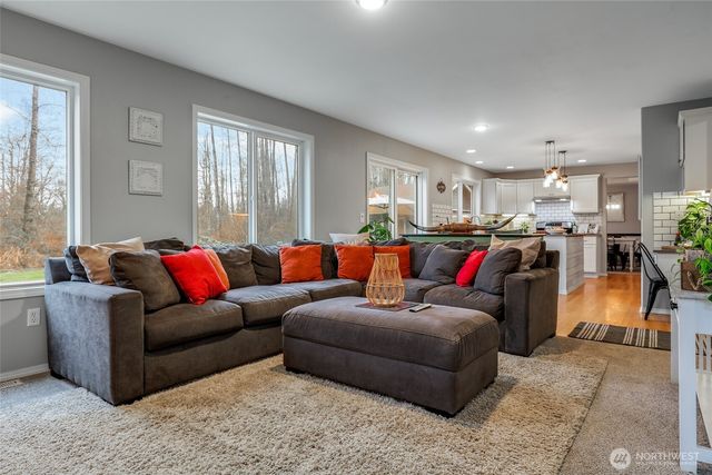 20121 3rd Avenue NW, Arlington, WA 98223