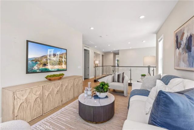 400 Riverbend, Lake Forest, CA 92630