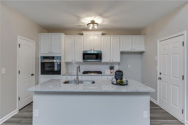 3941 Lake Pass Lane, Suwanee, GA 30024