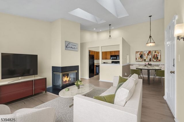 3010 Doolittle Dr, Bridgewater Twp., NJ 08807