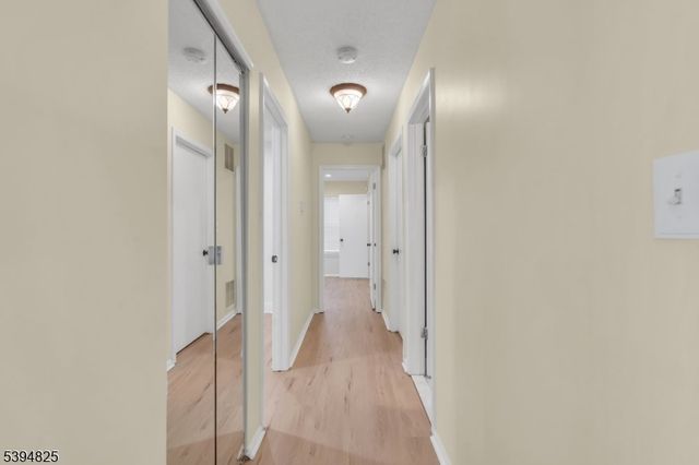 3010 Doolittle Dr, Bridgewater Twp., NJ 08807