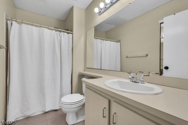 3010 Doolittle Dr, Bridgewater Twp., NJ 08807