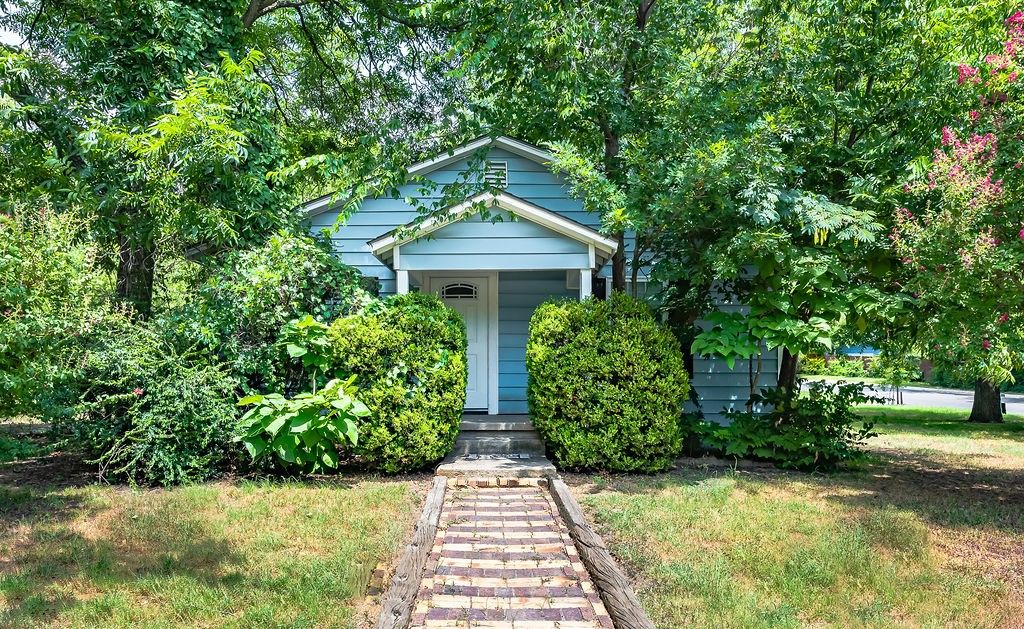 1619 McCormick Street, Denton, TX 76205