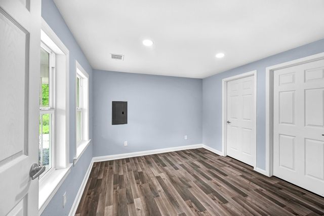 7508 Harlem Street, Baytown, TX 77521