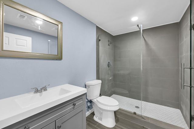 7508 Harlem Street, Baytown, TX 77521