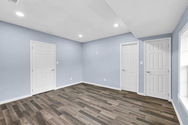 7508 Harlem Street, Baytown, TX 77521