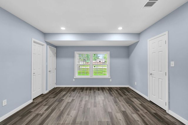 7508 Harlem Street, Baytown, TX 77521