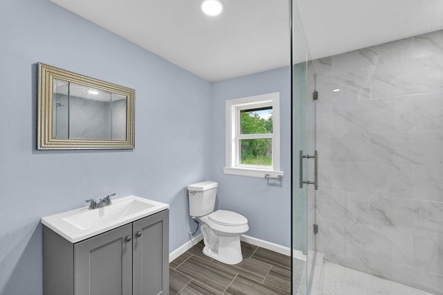 7508 Harlem Street, Baytown, TX 77521